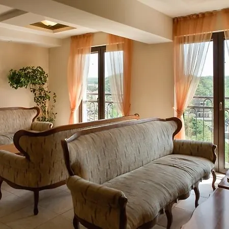 Panorama Hotel 4*