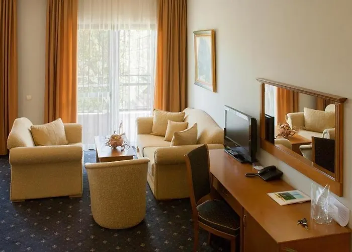 панорама Отель 4*